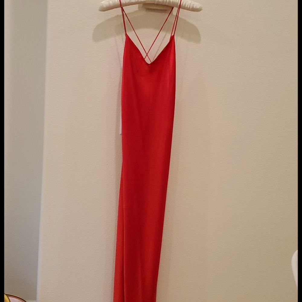 Red Dress💃 - Picture 3 of 3